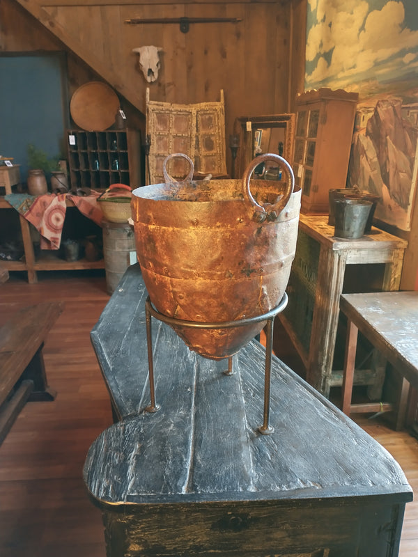Iron Dolcha w/ Stand